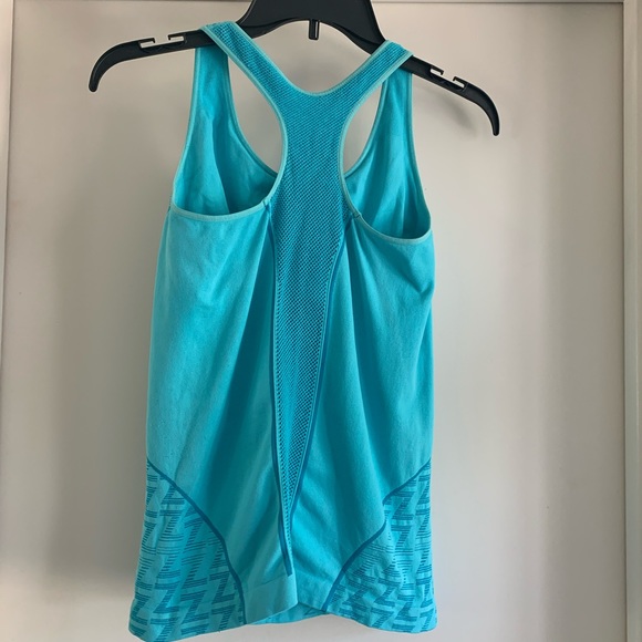 Zella Racer Back Tank Top - Picture 2 of 4